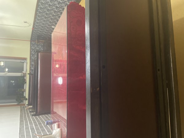 市中心純一層帶燒烤大院轉(zhuǎn)讓