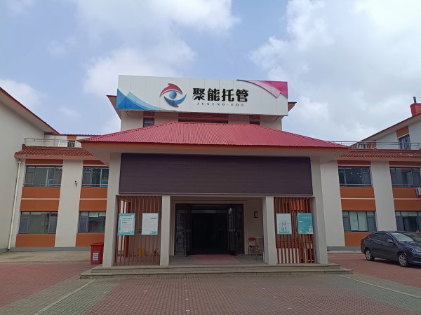 文登師范學(xué)校附近有部分辦公樓對外出租