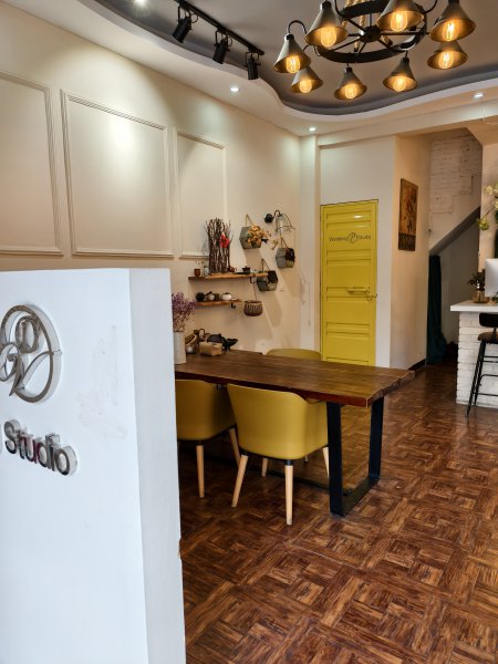 香山南路12-6、12-7現(xiàn)有旺鋪轉(zhuǎn)讓