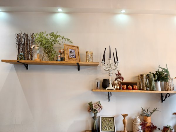 香山南路12-6、12-7現(xiàn)有旺鋪轉(zhuǎn)讓