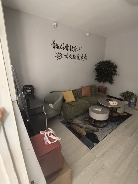 繽紛尚街美食街附近美容頭療店轉(zhuǎn)讓 繽紛尚街美食街附近美容頭療店轉(zhuǎn)讓