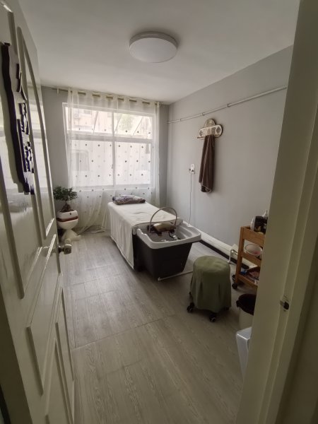 繽紛尚街美食街附近美容頭療店轉(zhuǎn)讓 繽紛尚街美食街附近美容頭療店轉(zhuǎn)讓