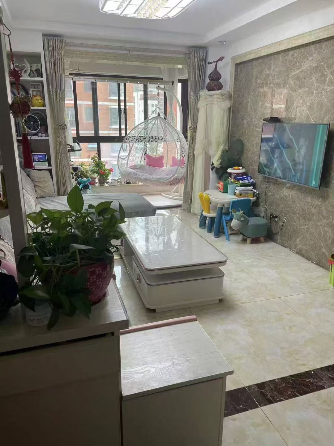 天潤城小區(qū)住人三樓79.8平39.8萬 天潤城小區(qū)住人三樓79.8平39.8萬