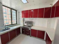 祥和新都后身中順小區(qū)二樓126平三室49.8萬 祥和新都后身中順小區(qū)二樓126平三室49.8萬