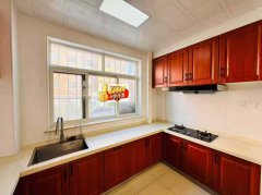 文馨家園電梯洋房一樓帶院95.98平46.8萬