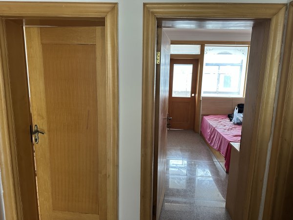 桃園小區(qū)三樓對外出售