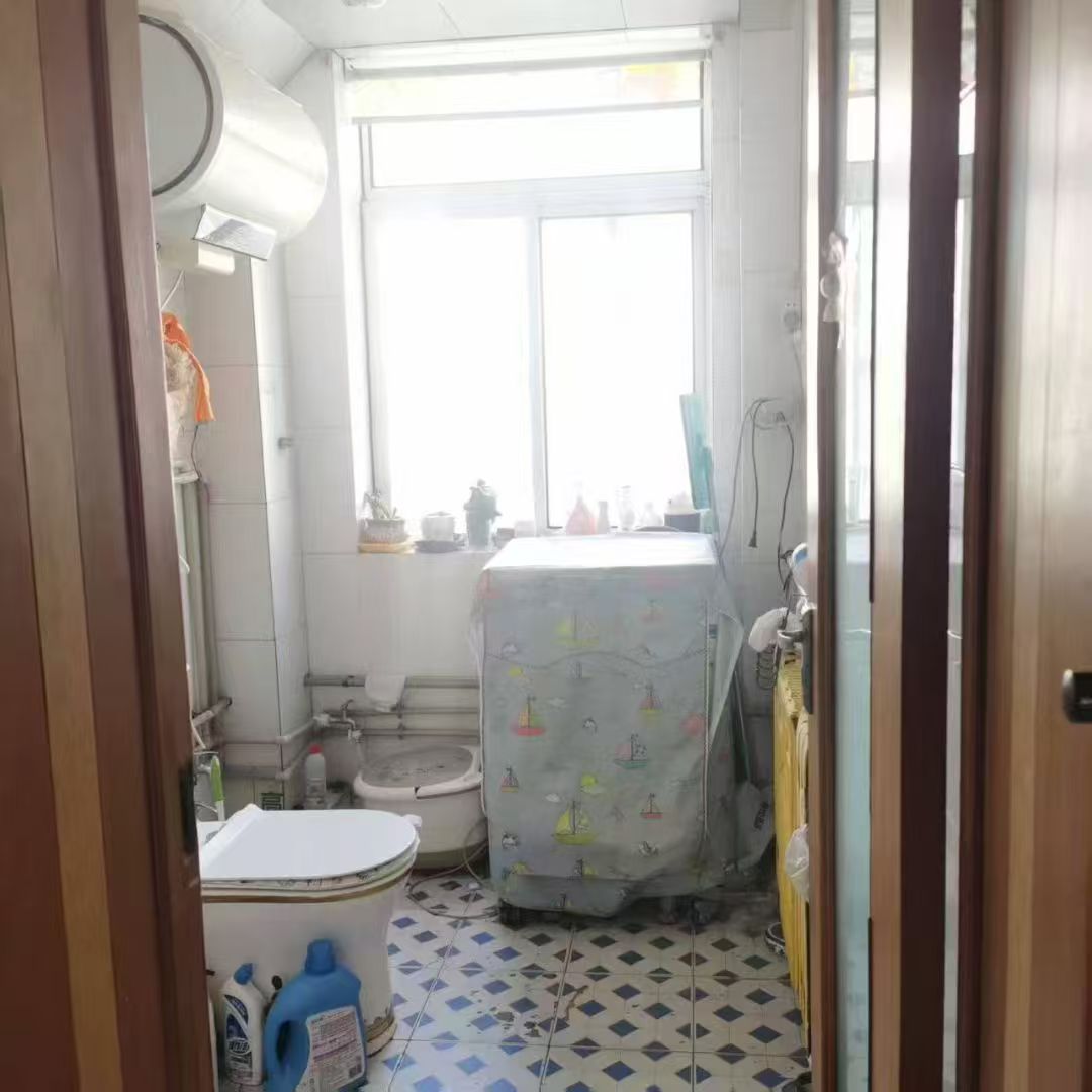 環(huán)島花園一樓95平方兩室31.8萬 環(huán)島花園一樓95平方兩室31.8萬