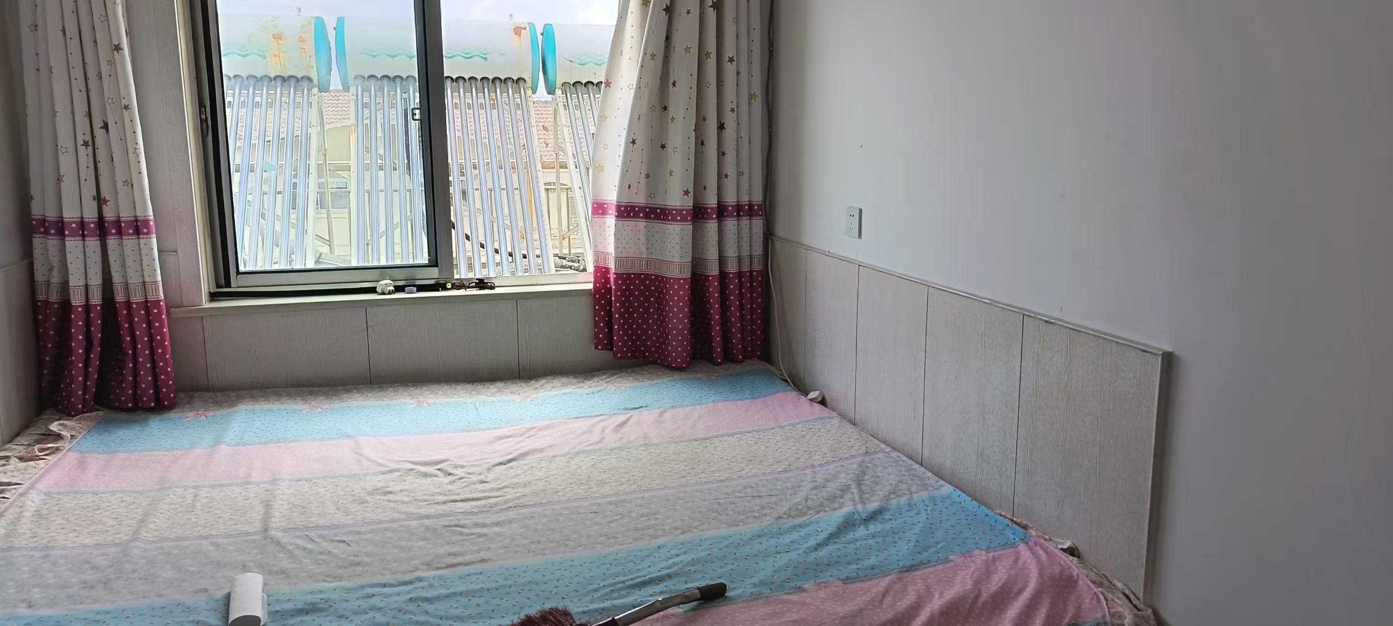 金山中學(xué)對面 吉房出租