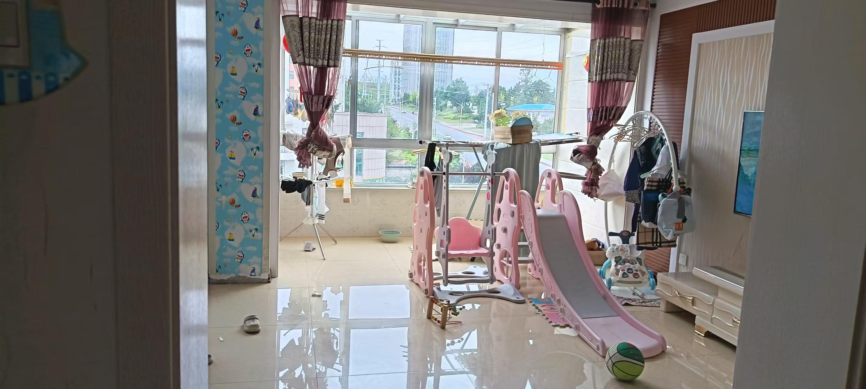 金山中學(xué)對面 吉房出租