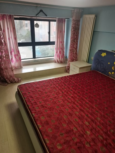 弘盛現(xiàn)代城公寓