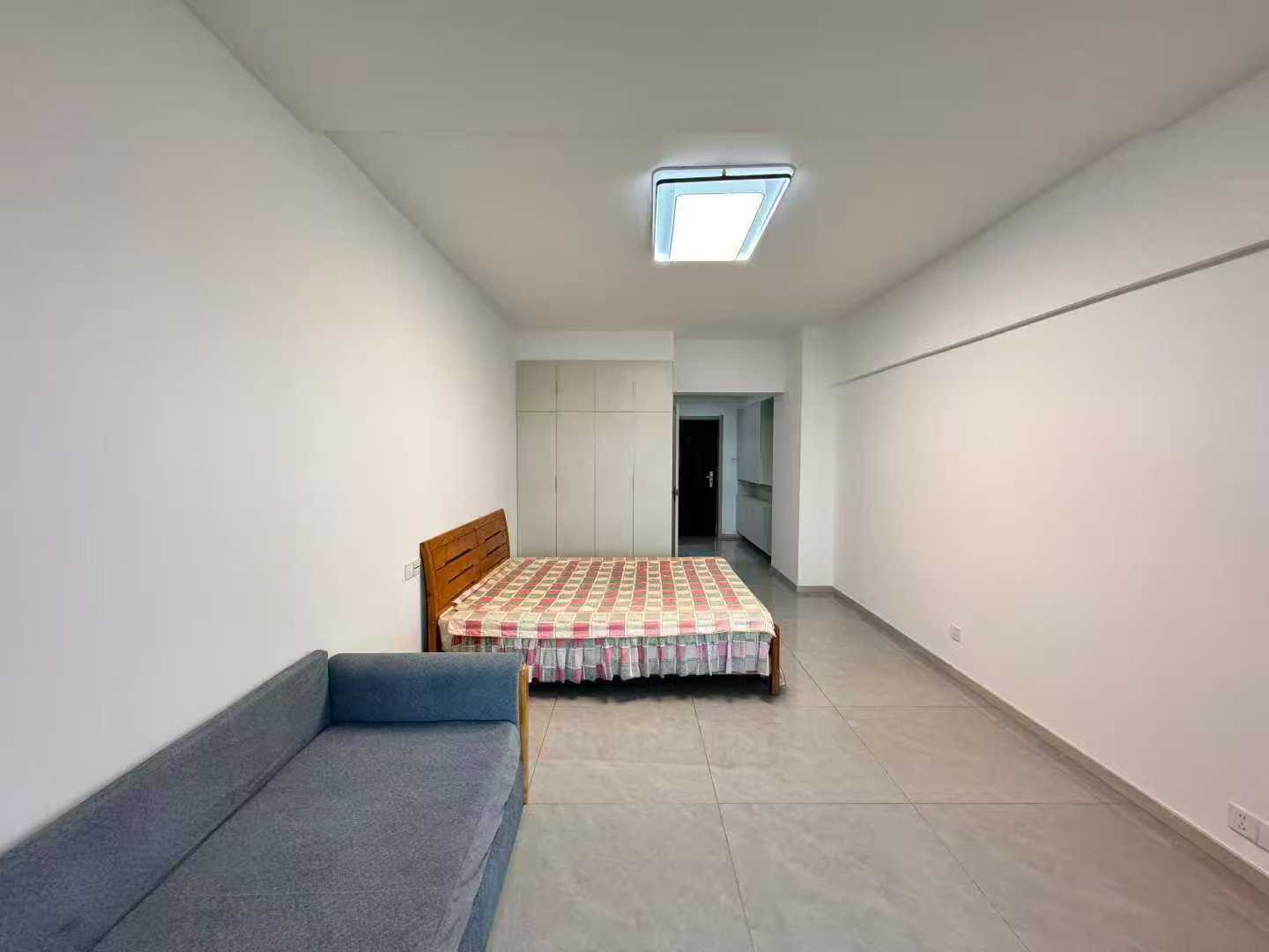 首次出租財富一號51平南向1000/月