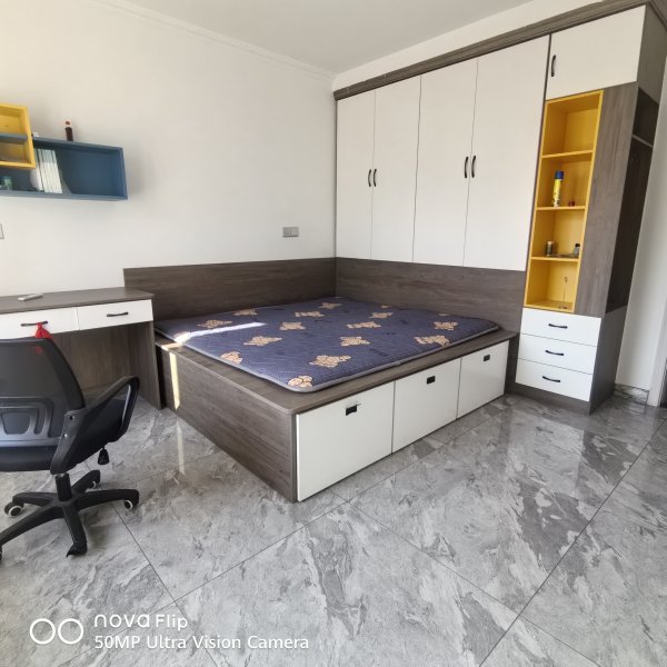 大潤(rùn)發(fā)北電梯房出租