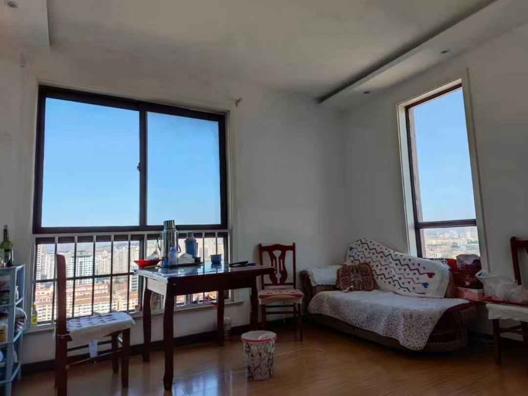 御景花園22樓東向56平1000元