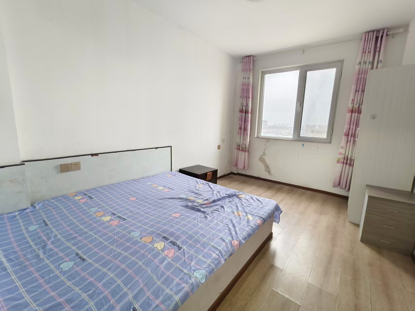 書(shū)香府邸電梯洋房三室兩廳兩衛(wèi)出租