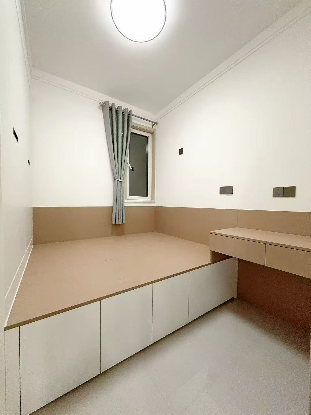 溫州商廈電梯12樓116.46平 三室38.8萬(wàn) 溫州商廈電梯12樓116.46平 三室38.8萬(wàn)