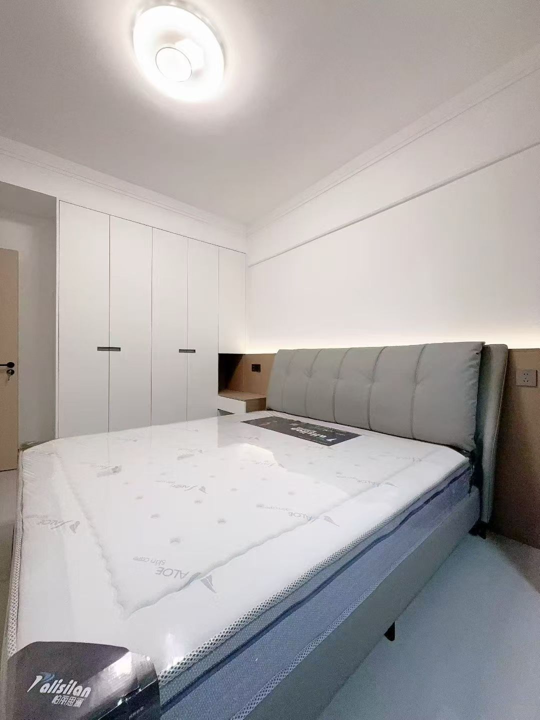 溫州商廈電梯12樓116.46平 三室38.8萬(wàn) 溫州商廈電梯12樓116.46平 三室38.8萬(wàn)