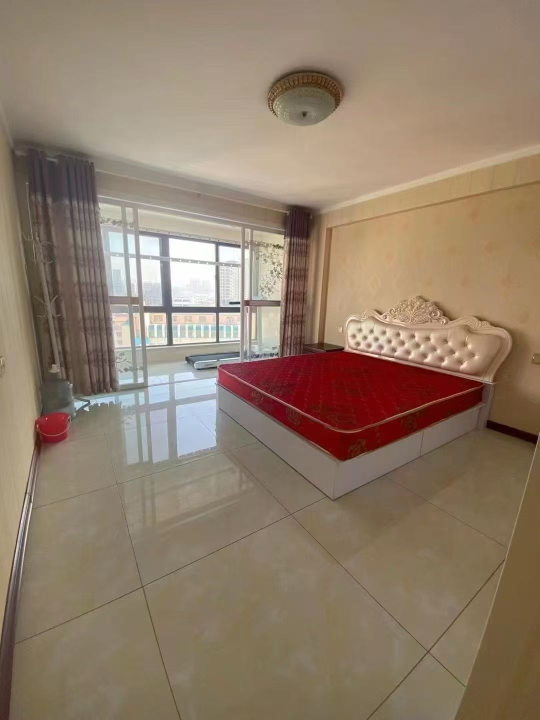 錦城世家106平電梯三室1200/月