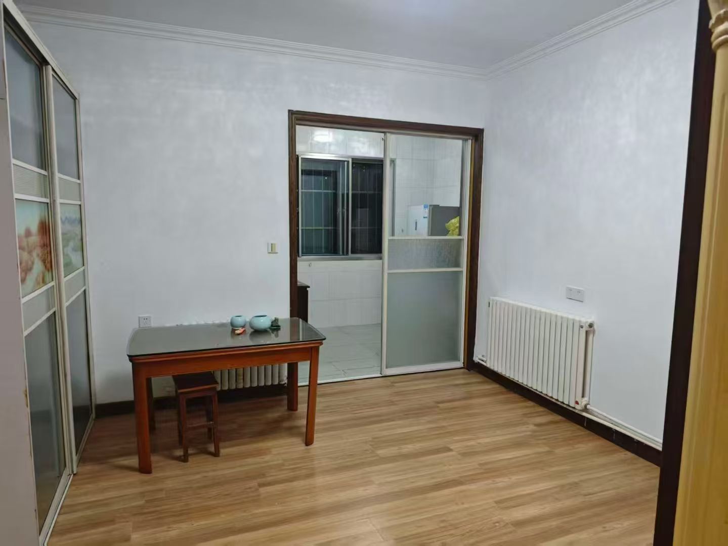 龍山路住人一樓120平三室月租750元