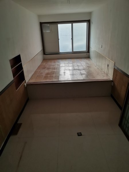 7天連鎖酒店樓下臨街的門市房出租