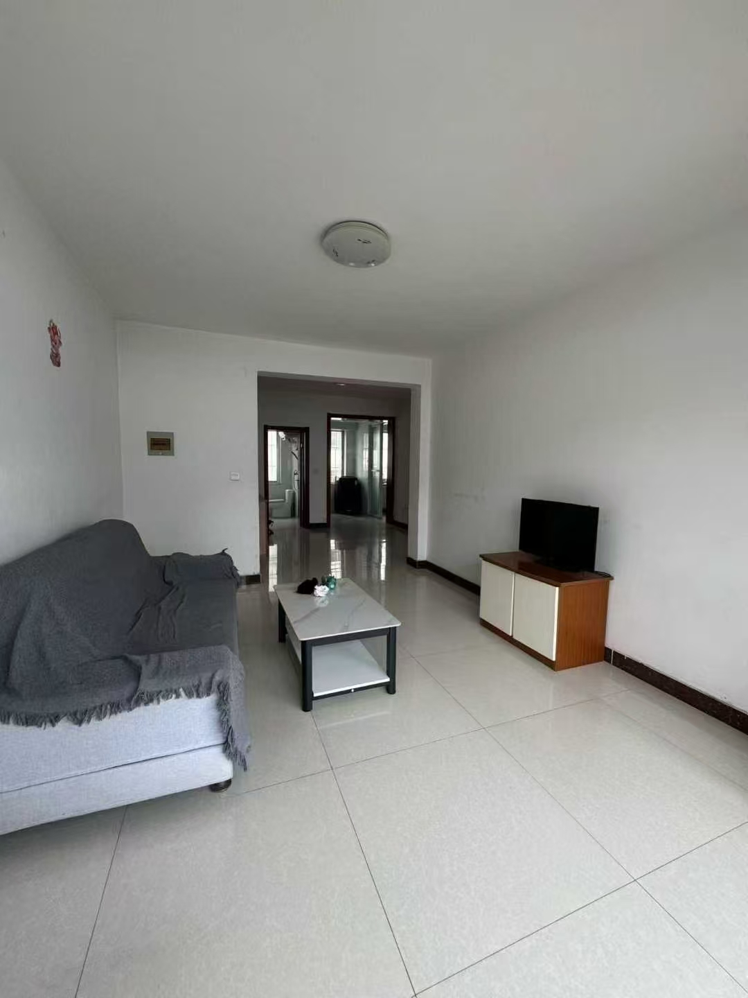 出租：石馬街二樓兩室家電齊全1000