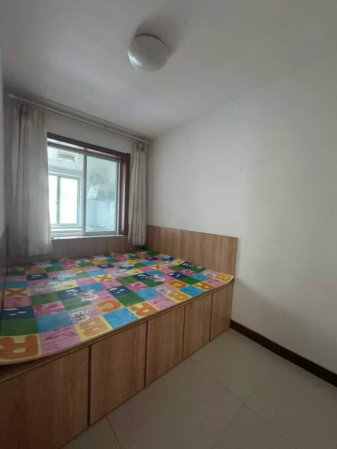 出租：石馬街二樓兩室家電齊全1000