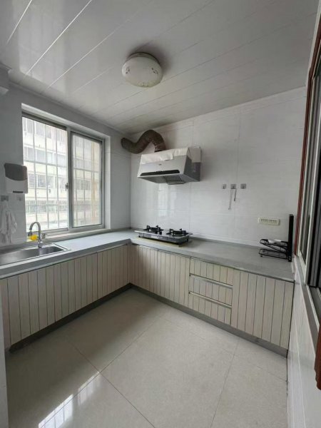 出租：石馬街二樓兩室家電齊全1000