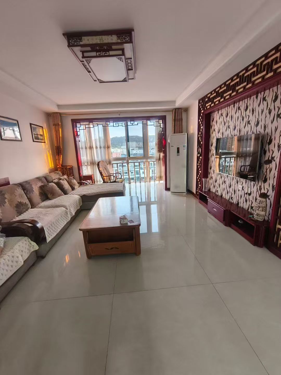 山川文苑頂復(fù)上下兩層223平五室三衛(wèi)99萬 山川文苑頂復(fù)上下兩層223平五室三衛(wèi)99萬