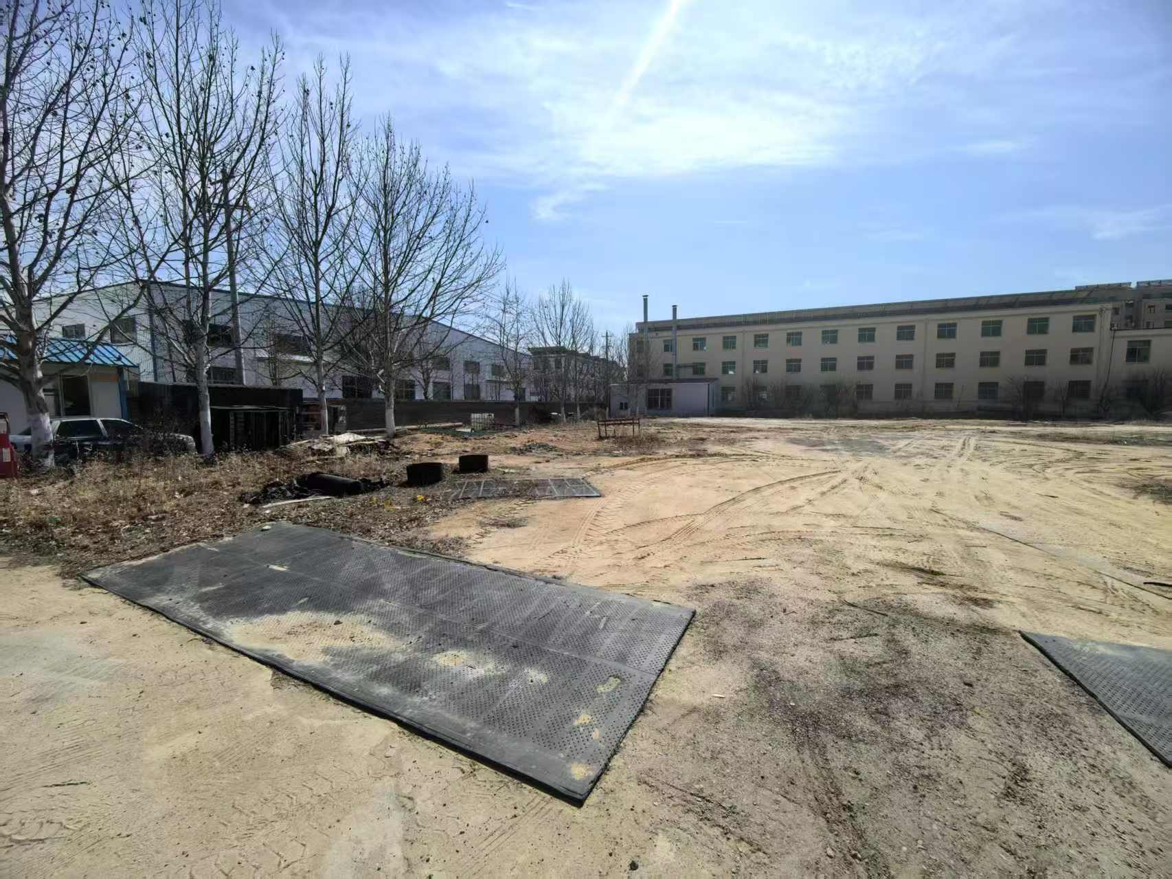 文登開發(fā)區(qū)廣州路東首路北二層樓及倉庫、空曠場地出租