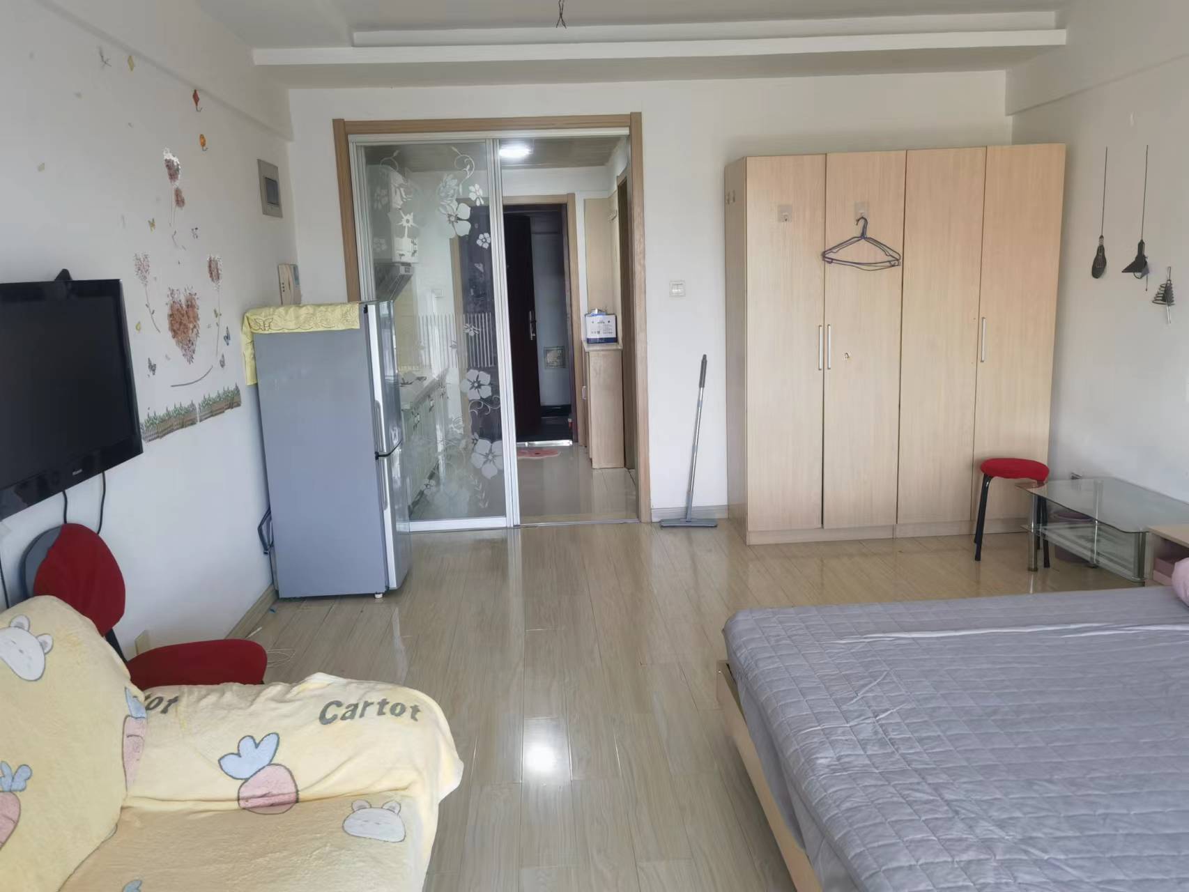 銀河世家公寓出租家電齊全拎包入住