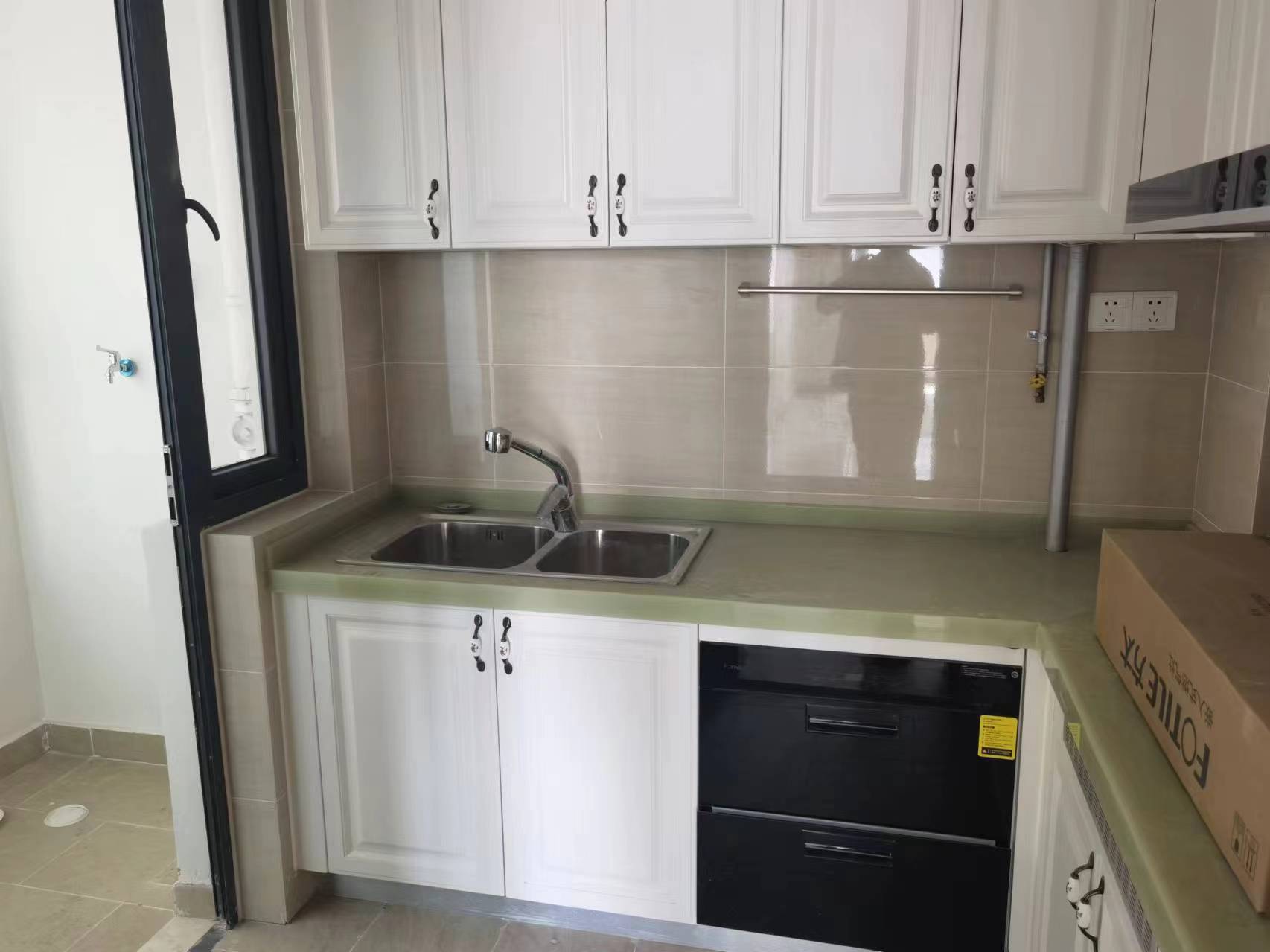 恒大翡翠華庭 吉房出售