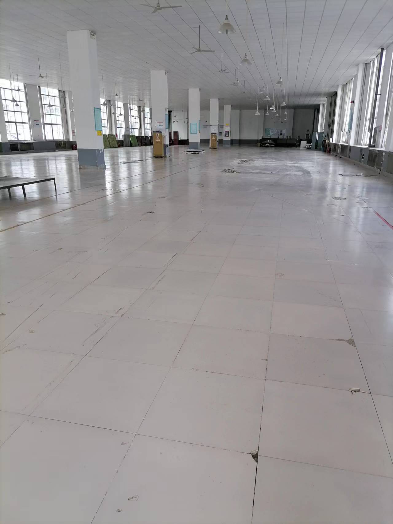 出租萬得產(chǎn)業(yè)園廠房、辦公室