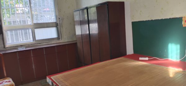 國貿大廈附近有民房兩間出租