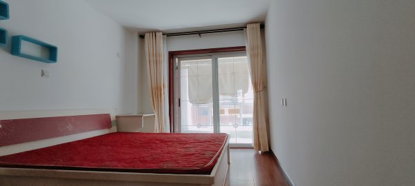 二中南50米86平米精裝出租