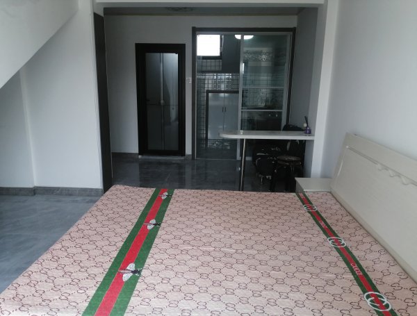 二中附近 一室一廳 500