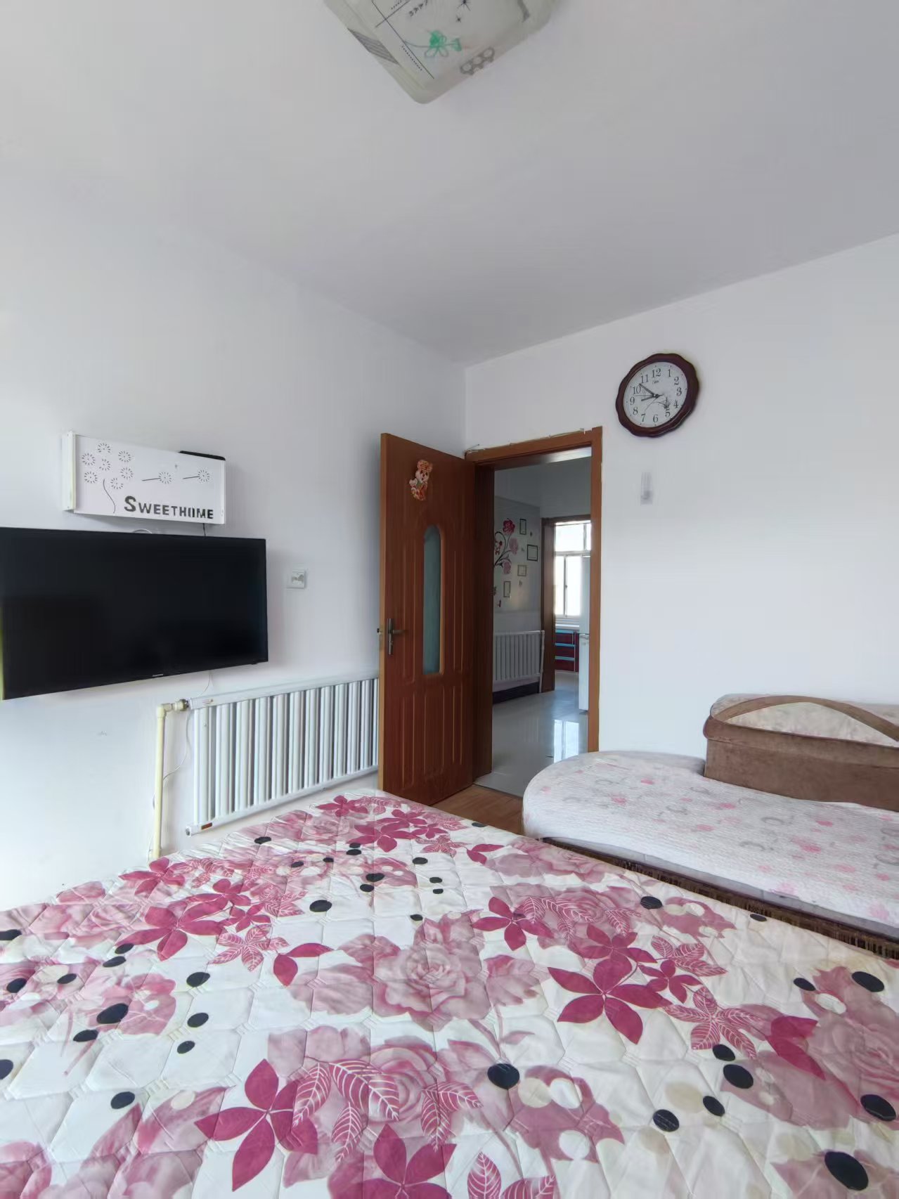 美食街4樓三室月/700可押一付三