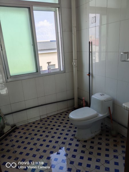 文登營(yíng)保得路8—4號(hào)有樓出租