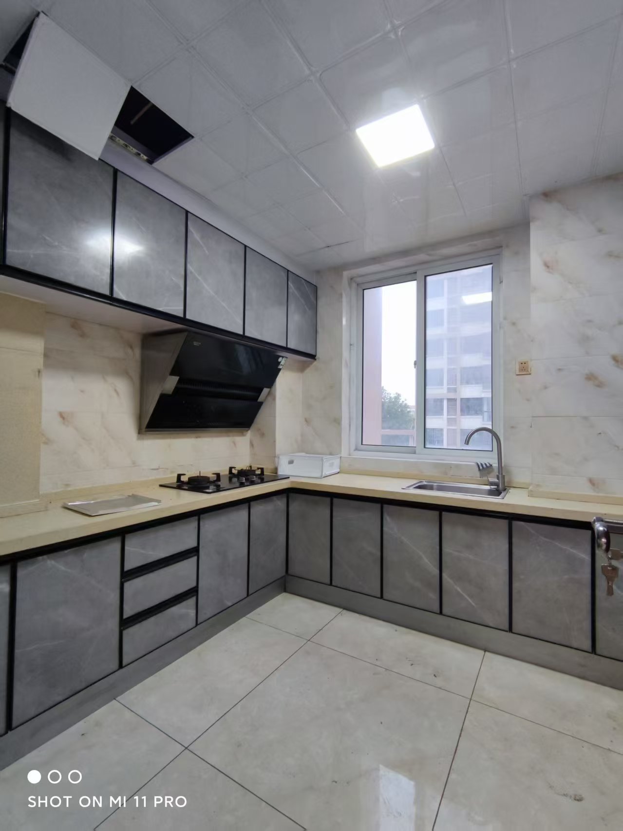 【出租】中央龍灣140平3室月租1700