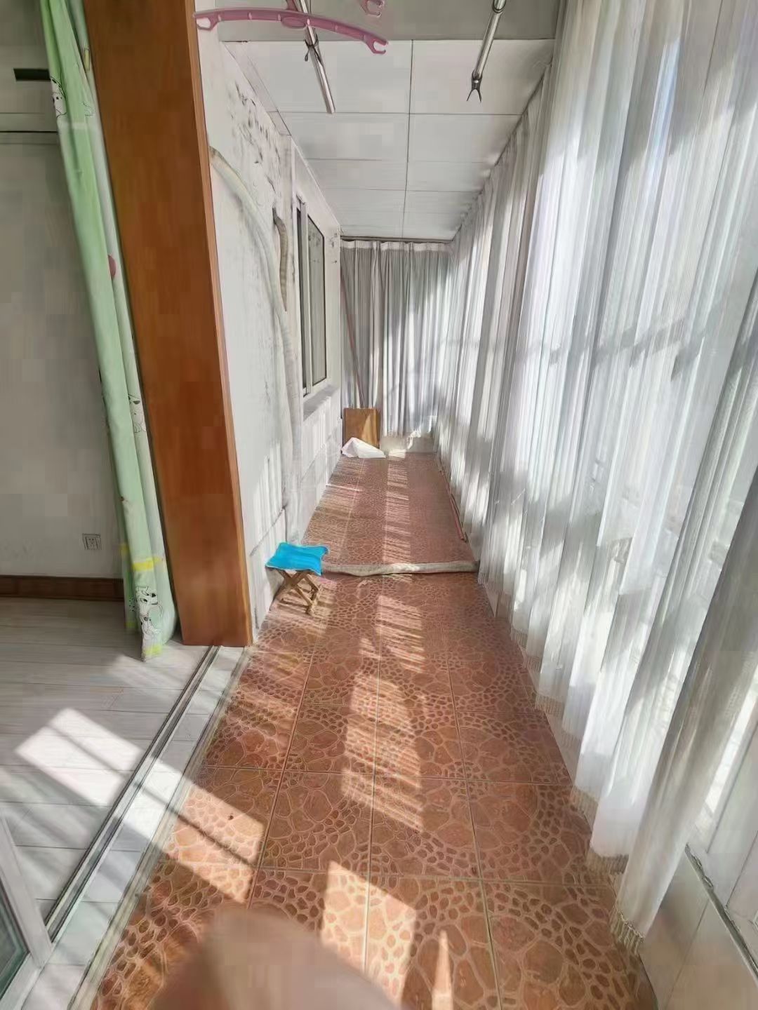 @出租:800/月，陽光3期二中書包