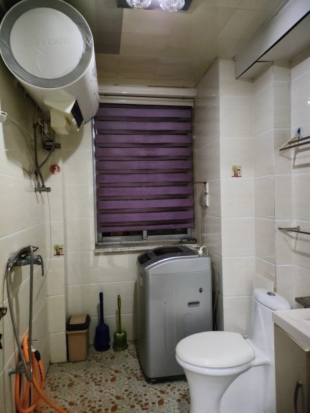 二中南秀山小區(qū)86平米出租