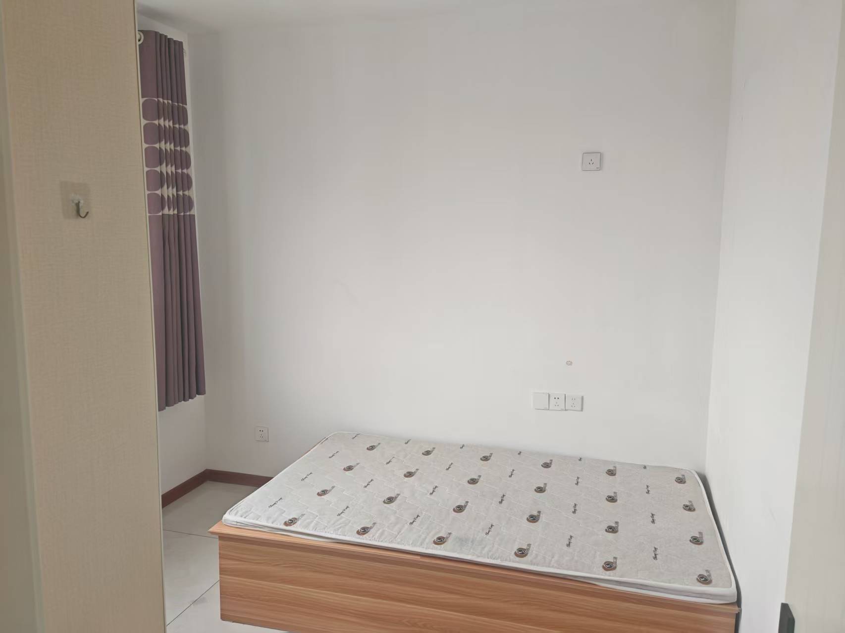 文山書(shū)香園70平房屋出租，帶草房