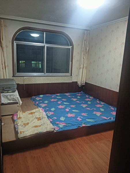 低價出售實驗中學(xué)**房