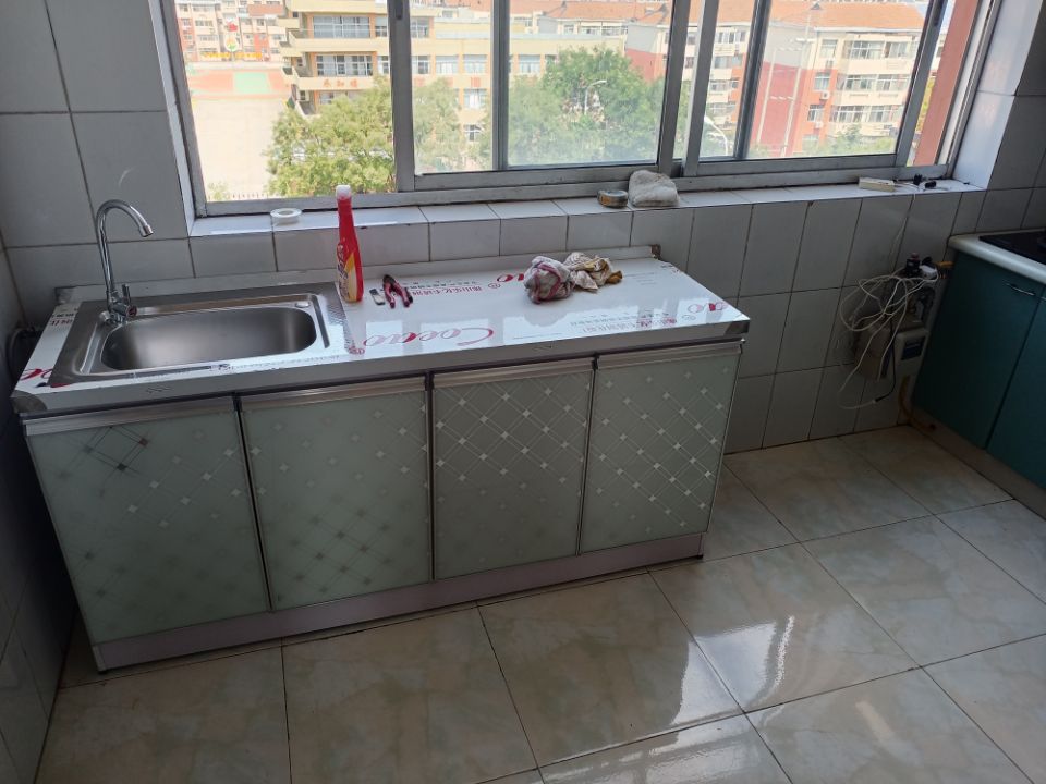 二實(shí)小對(duì)面家家悅樓上 吉房出租