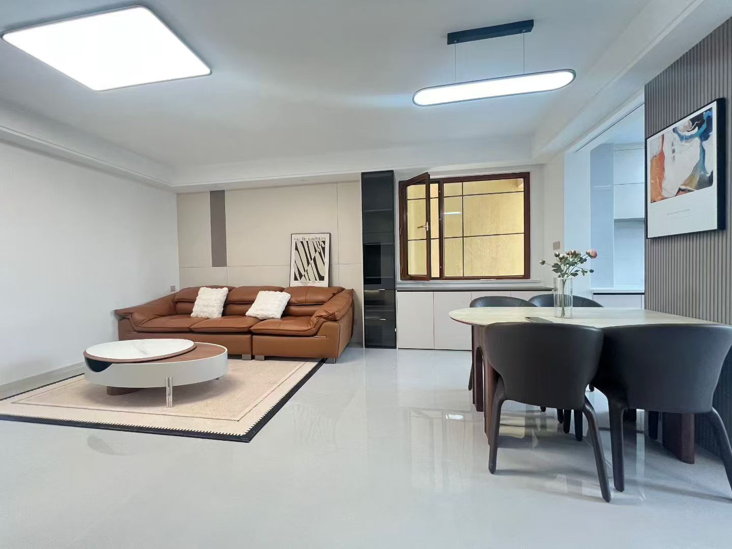 華西雅居小高層4樓114平 三室兩衛(wèi)精裝修52.8萬 華西雅居小高層4樓114平 三室兩衛(wèi)精裝修52.8萬