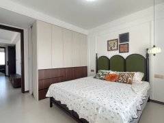 華西雅居小高層13樓西邊戶116平三室兩衛(wèi) 59.8萬