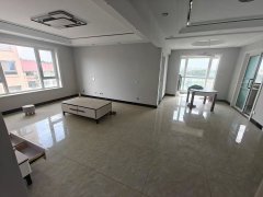 世源峰山御園電梯5樓122平三室兩衛(wèi)67.8萬(wàn)