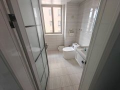 世源峰山御園電梯5樓122平三室兩衛(wèi)67.8萬(wàn)