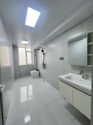 城北街2樓151.25平三室兩衛(wèi)49.8萬