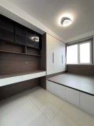 金色年華二期電梯小高層14樓 119.71平三室62.8萬(wàn)