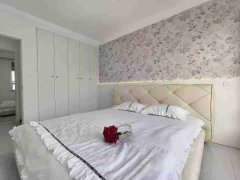 山能二期電梯十樓117平三室59.8萬