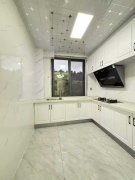 金地街2樓100.71平三室31.8萬